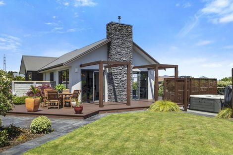 Photo of property in 438 Mangorei Road, Highlands Park, New Plymouth, 4312