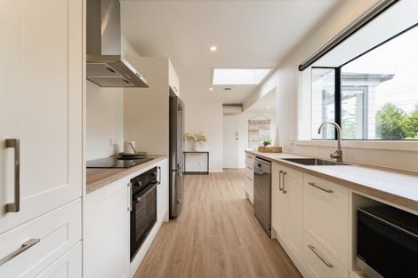 Photo of property in 51 Isadore Road, Saint Clair, Dunedin, 9012