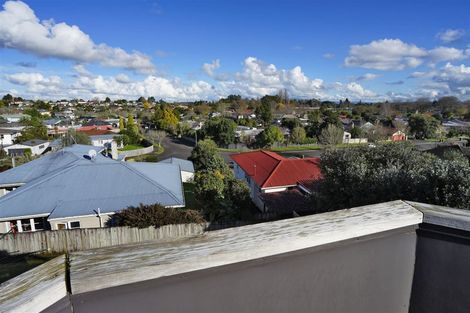 Photo of property in 84 Cambridge Road, Hillcrest, Hamilton, 3216