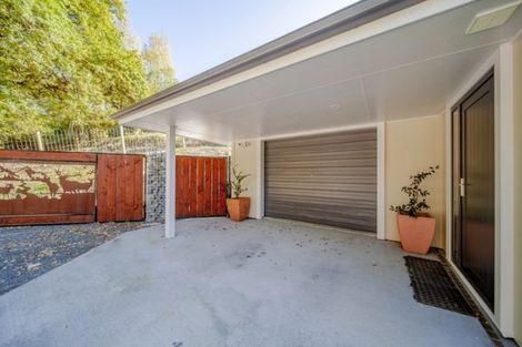 Photo of property in 5 Windsor Road, Waipawa, 4210