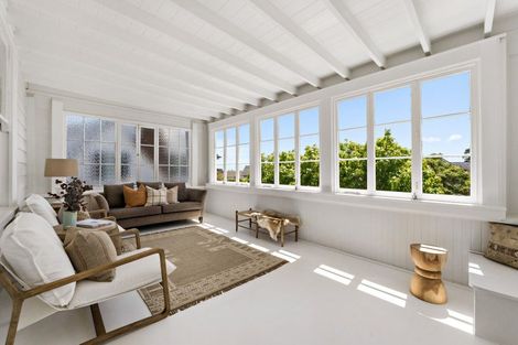 Photo of property in 52 Bassett Road, Remuera, Auckland, 1050