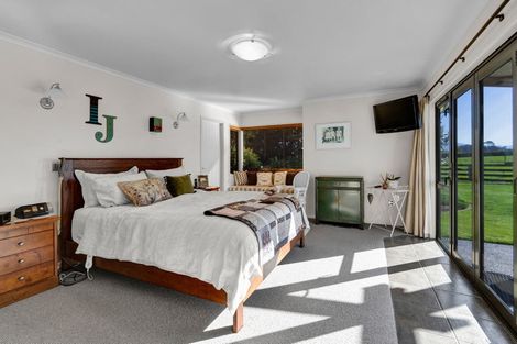 Photo of property in 60 Brookes Road, Cardiff, Stratford, 4391