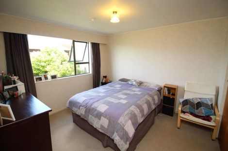 Photo of property in 2/10 Oxford Street, Marton, 4710