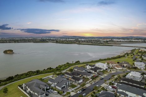 Photo of property in 13 Milano Boulevard, Karaka, Papakura, 2113