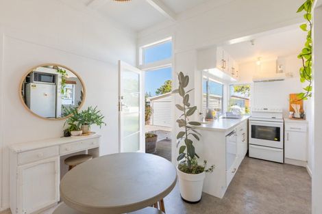 Photo of property in 22 Ellison Street, Napier South, Napier, 4110