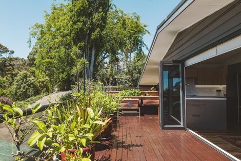 Photo of property in 42 Tizard Road, Birkenhead, Auckland, 0626