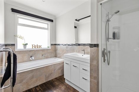 Photo of property in 24 Rakaia Way, Poraiti, Napier, 4112