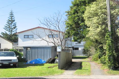 Photo of property in 18 Annette Place, Whitianga, 3510