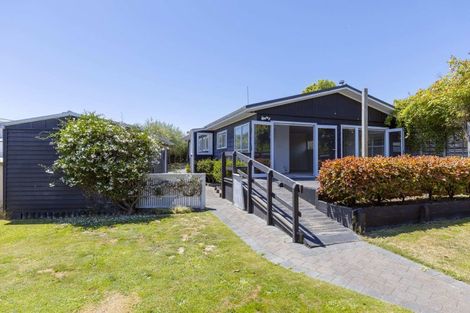 Photo of property in 65 Richmond Avenue, Richmond Heights, Taupo, 3330