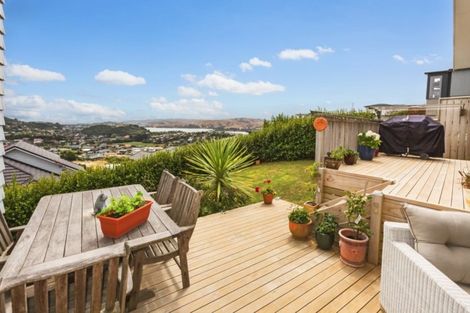 Photo of property in 85 Endeavour Drive, Whitby, Porirua, 5024