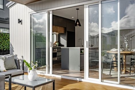 Photo of property in 6 Cara Avenue, Kumeu, 0810