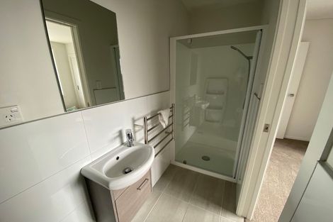 Photo of property in 6 Folkes Lane, New Lynn, Auckland, 0600