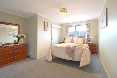 Photo of property in 9 Ration Lane, Whitby, Porirua, 5024