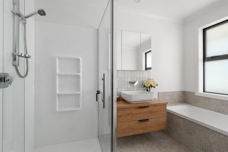 Photo of property in 12 Kiritiana Close, Pyes Pa, Tauranga, 3112