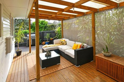 Photo of property in 43 Price Crescent, Mount Wellington, Auckland, 1060