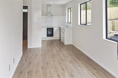 Photo of property in 1b Kohekohe Street, New Lynn, Auckland, 0600