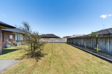 Photo of property in 15 Orlando Way, Kelvin Grove, Palmerston North, 4414