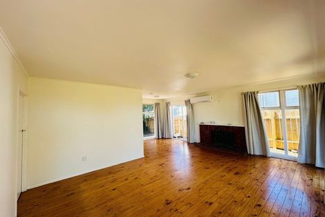 Photo of property in 156 Sunset Road, Unsworth Heights, Auckland, 0632