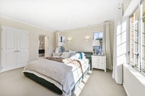 Photo of property in 12 San Jose Rise, Shamrock Park, Auckland, 2016