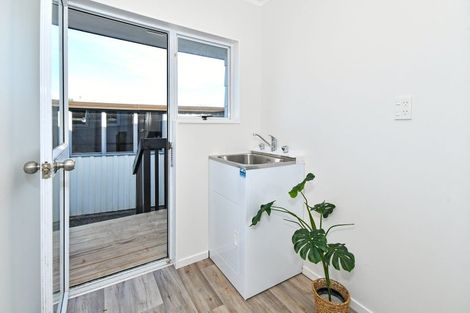 Photo of property in 1/5 Navigator Place, Papatoetoe, Auckland, 2025