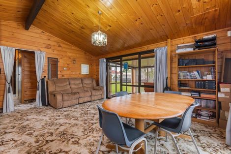 Photo of property in 44 Fox Street, Woodville, 4920