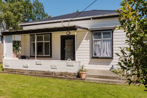 Photo of property in 30 Arthur Street, Pahiatua, 4910