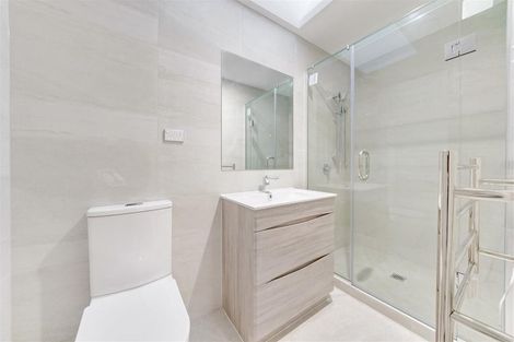 Photo of property in 25 Stitchbird Crescent, Papakura, 2110