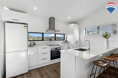 Photo of property in 18 Cathie Place, Karori, Wellington, 6012