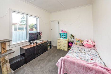 Photo of property in 200 Puriri Street, Castlecliff, Whanganui, 4501