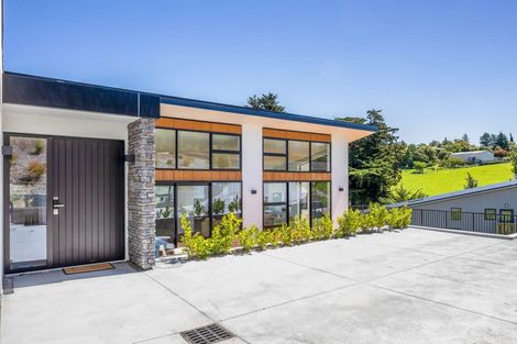 Photo of property in 8 Kapuka Lane, Kennedys Bush, Christchurch, 8025
