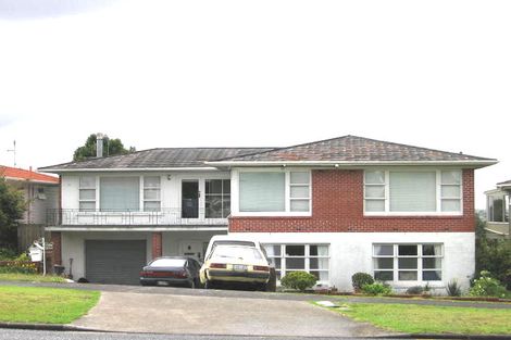 Photo of property in 4247 Great North Road, Glendene, Auckland, 0602