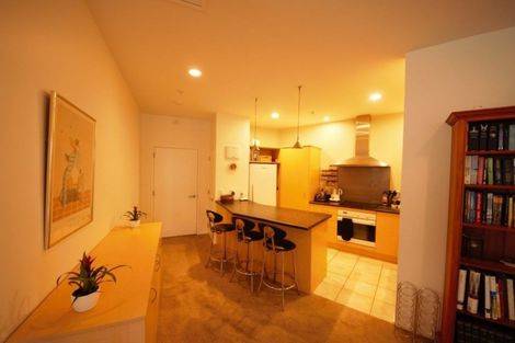 Photo of property in Stadium Garden Flats, 401/107 Thorndon Quay, Pipitea, Wellington, 6011