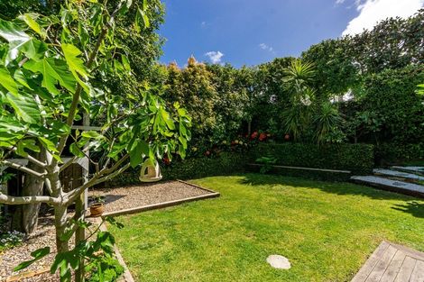 Photo of property in 109 Vauxhall Road, Narrow Neck, Auckland, 0624