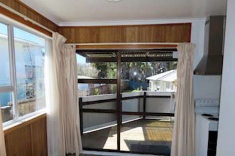 Photo of property in 3 Blue Way, Glendene, Auckland, 0602