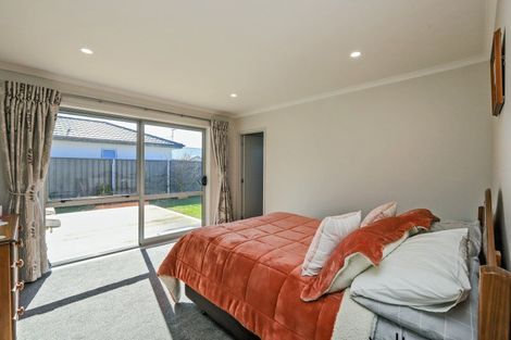 Photo of property in 8 Manganui Place, Te Awa, Napier, 4110