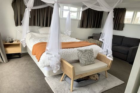 Photo of property in 103 Stanmore Bay Road, Stanmore Bay, Whangaparaoa, 0932