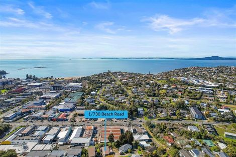 Photo of property in 1/730 Beach Road, Browns Bay, Auckland, 0630