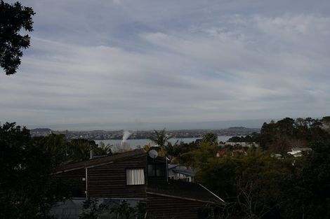 Photo of property in 1/27 Huka Road, Birkenhead, Auckland, 0626