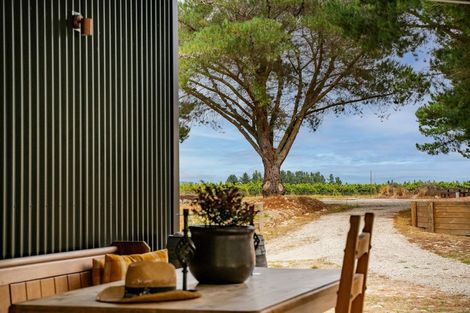 Photo of property in 411a Maori Point Road, Tarras, Cromwell, 9383