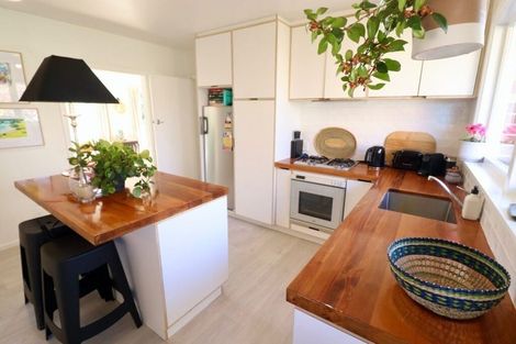 Photo of property in 2/10 Bretts Road, St Albans, Christchurch, 8052