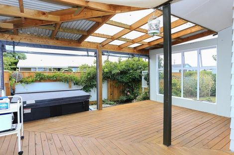 Photo of property in 5 Hereford Street, Springvale, Whanganui, 4501