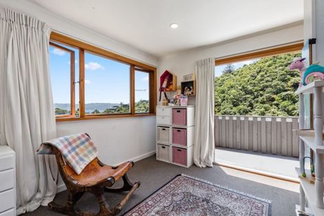 Photo of property in 12 Latham Road, York Bay, Lower Hutt, 5013