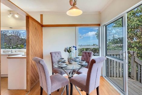 Photo of property in 14 Camelot Place, Glenfield, Auckland, 0629