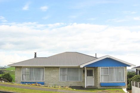 Photo of property in 8 Darwin Crescent, Spotswood, New Plymouth, 4310
