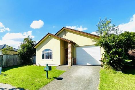 Photo of property in 19 Ironstone Place, Randwick Park, Auckland, 2105