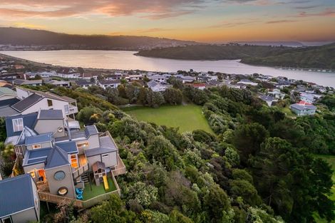 Photo of property in 13 Ettrick Grove, Papakowhai, Porirua, 5024