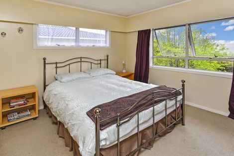 Photo of property in 15 Glencourt Place, Glenfield, Auckland, 0629