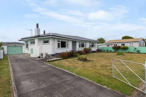 Photo of property in 46 George Street, Levin, 5510