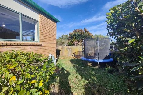 Photo of property in 203 Kilkenny Drive, East Tamaki Heights, Auckland, 2016