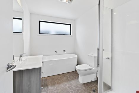 Photo of property in 7 Tapuwae Way, Mangere Bridge, Auckland, 2022